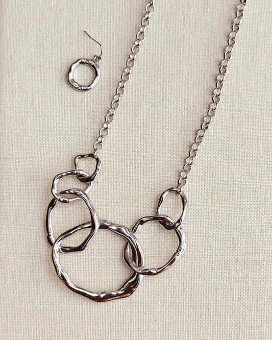 3-7169 Rhodium Hammered Link Chain Bib Necklace Set
