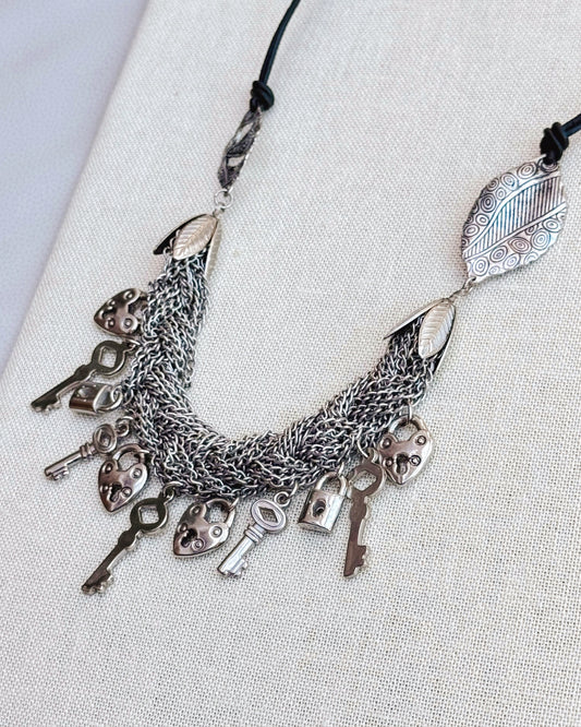 24-2772 Antique Silver Lock & Key Charms Pendant Necklace Set