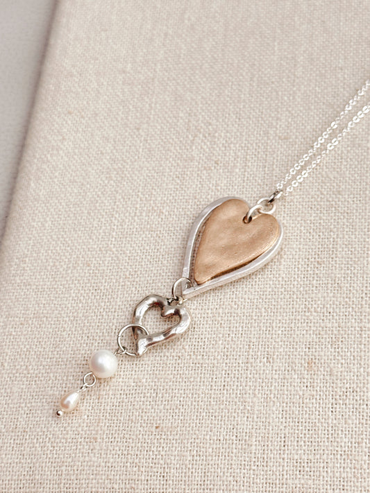 24-4770 Gracie Rose Matte Two Tone Freshwater Pearl Love Hearts Necklace