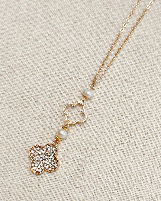 8-9319 Gracie Rose Rhinestone Clover Pearl Charm Gold Necklace