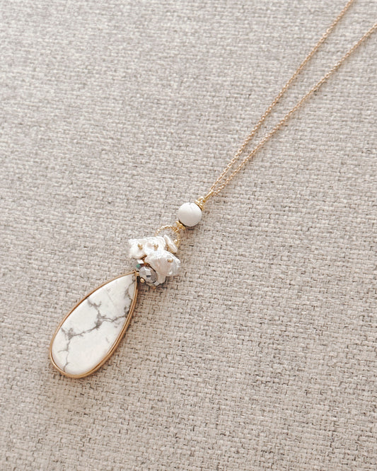 8-8118 Gracie Rose Gold Howlite Keshi Pearl Teardrop Necklace