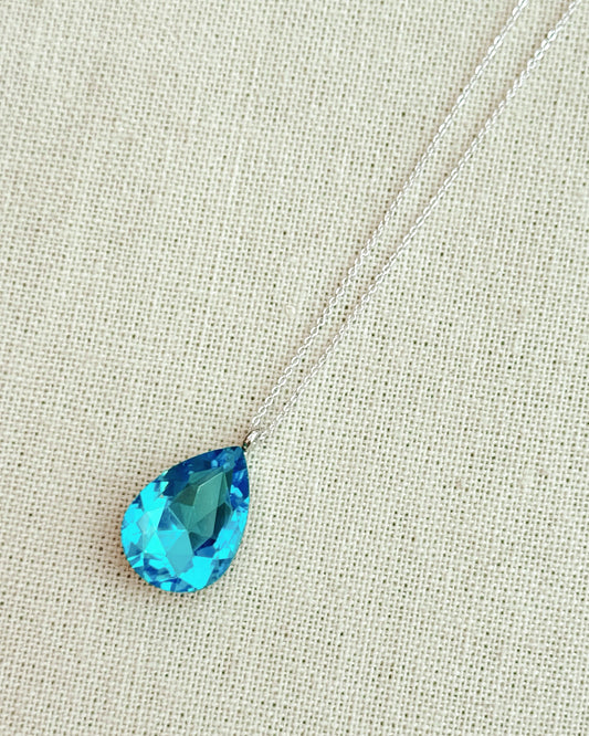 8-9898 Gracie Rose Blue Rhinestone Large Teardrop Pendant Necklace