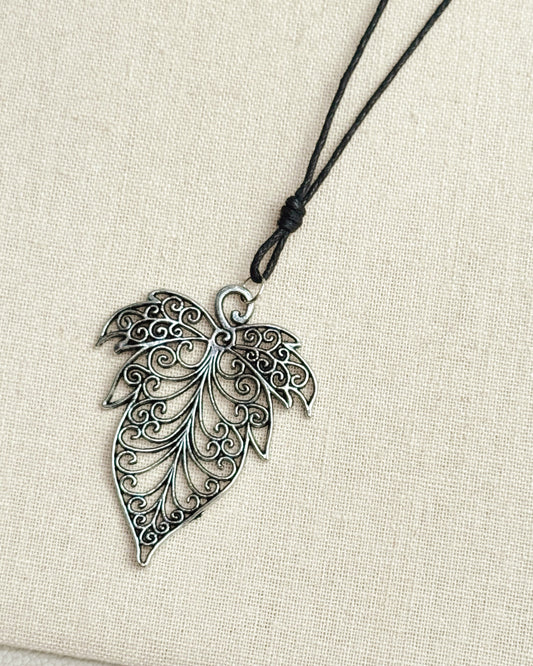 24-15745 Black Cord Antique Silver Leaf Pendant Necklace