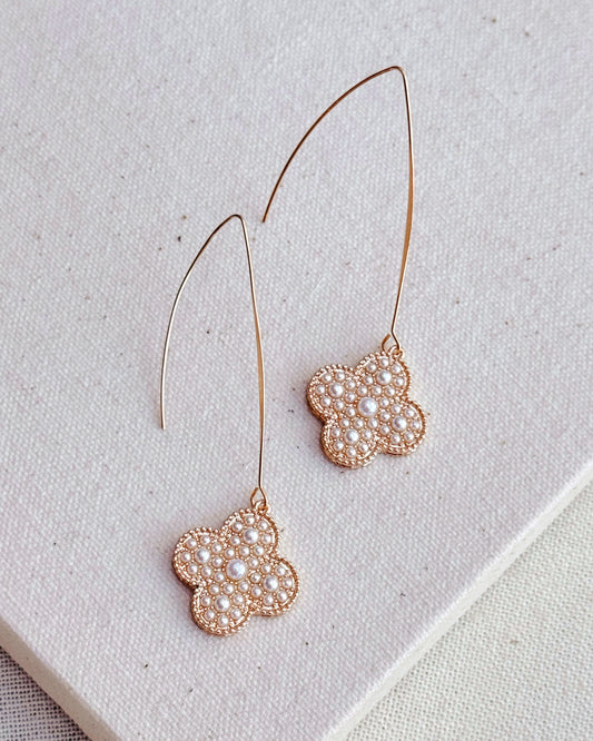 8-1595 Gold & Faux Pearl Floral Clover Dangle Earrings